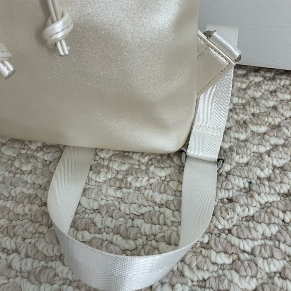 Urban Outfitters off-white backpack - Picture 4 of 7
